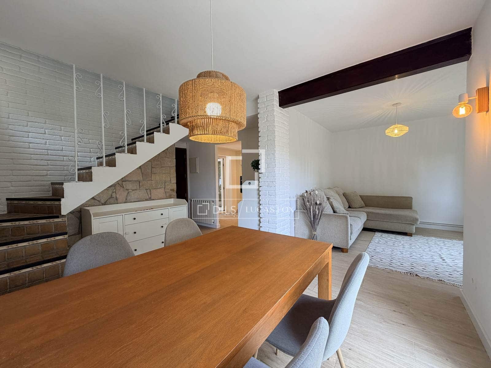 2 soveværelse Villa til salg i Santa Cristina d'Aro med swimmingpool - € 375.000 (Ref: 9956585)