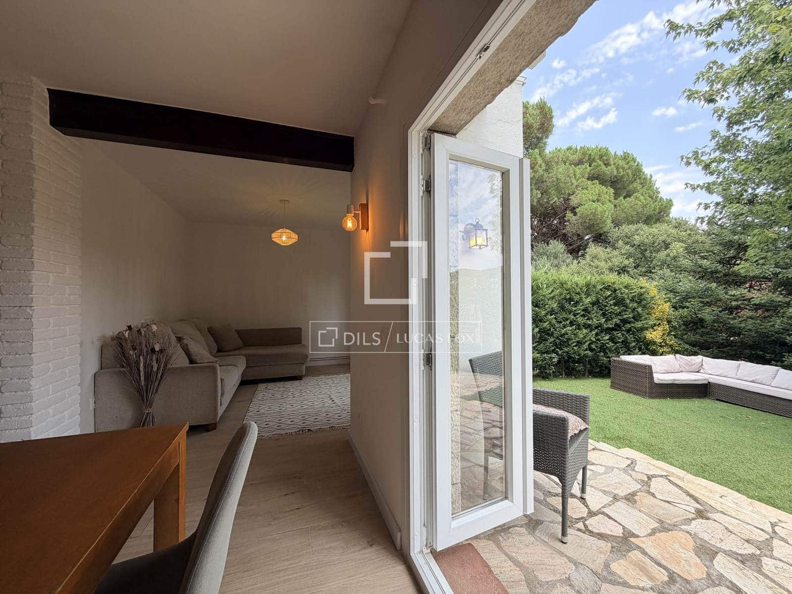 2 soveværelse Villa til salg i Santa Cristina d'Aro med swimmingpool - € 375.000 (Ref: 9956585)