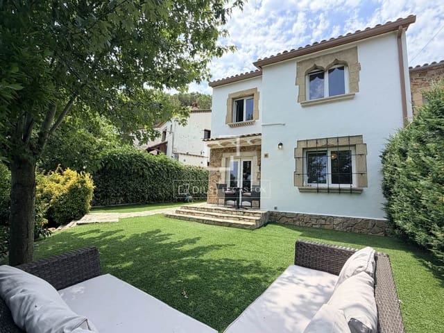 2 soveværelse Villa til salg i Santa Cristina d'Aro med swimmingpool - € 375.000 (Ref: 9956585)