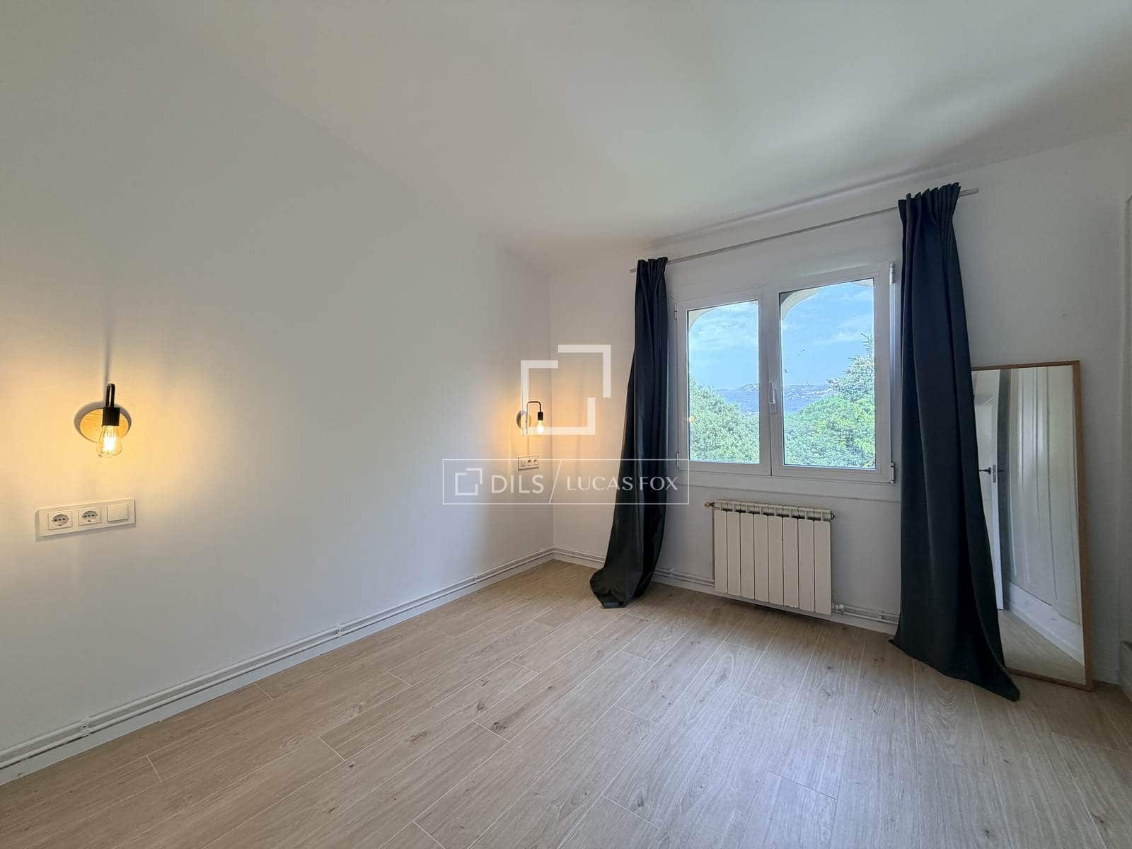 2 soveværelse Villa til salg i Santa Cristina d'Aro med swimmingpool - € 375.000 (Ref: 9956585)