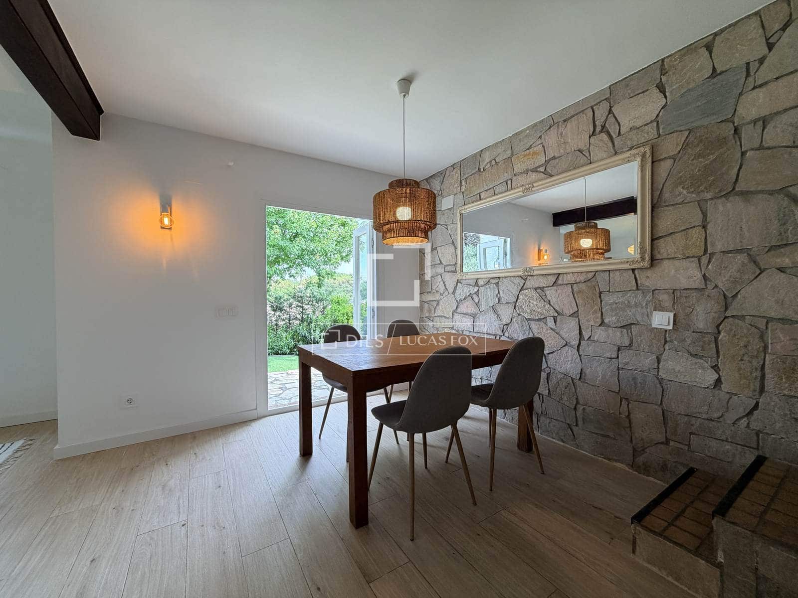 2 soveværelse Villa til salg i Santa Cristina d'Aro med swimmingpool - € 375.000 (Ref: 9956585)