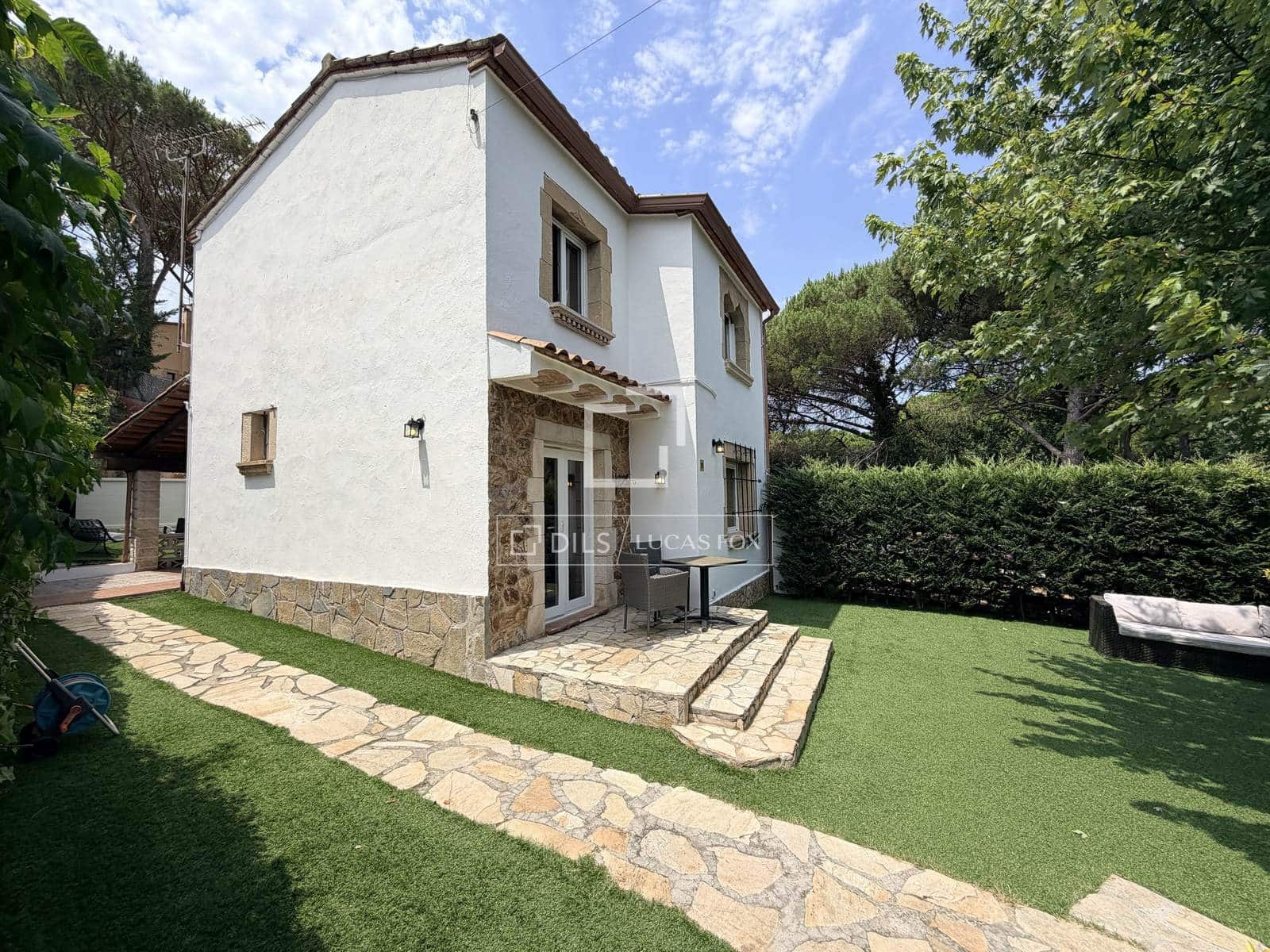 2 soveværelse Villa til salg i Santa Cristina d'Aro med swimmingpool - € 375.000 (Ref: 9956585)