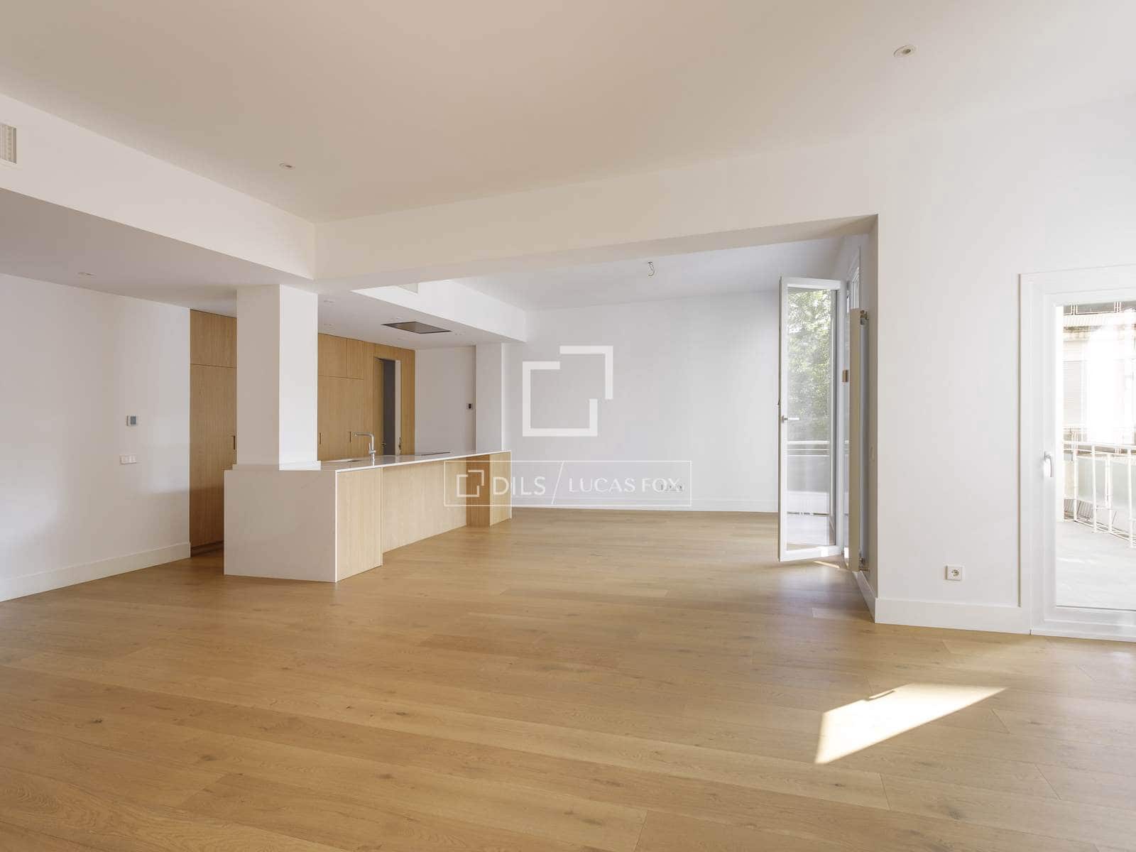 3 quarto Apartamento para arrendar em Madrid cidade com garagem - 4 800 € (Ref: 9958261)
