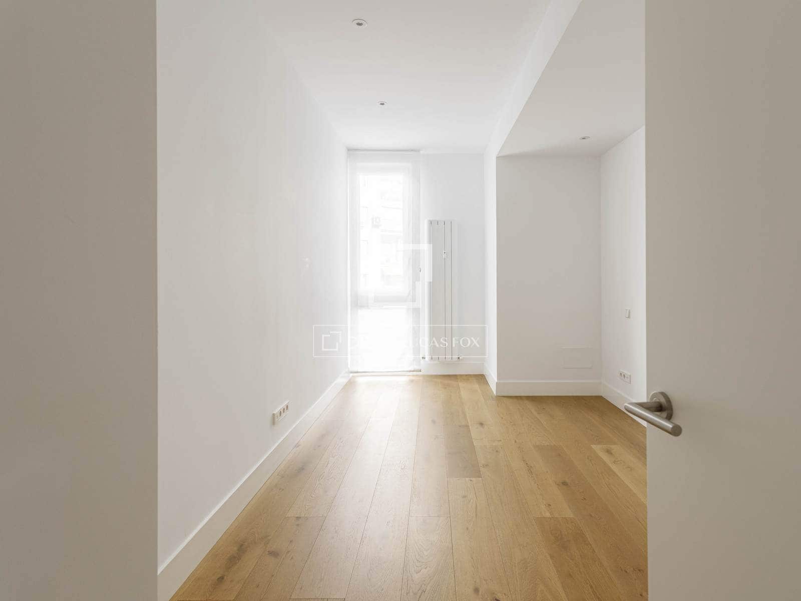 3 quarto Apartamento para arrendar em Madrid cidade com garagem - 4 800 € (Ref: 9958261)