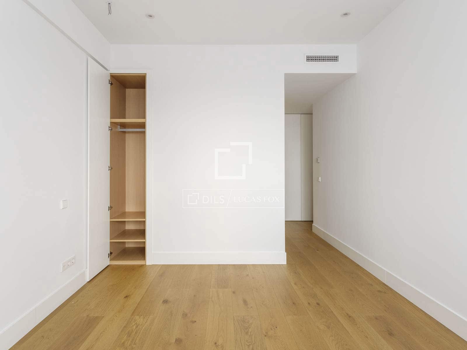 3 quarto Apartamento para arrendar em Madrid cidade com garagem - 4 800 € (Ref: 9958261)