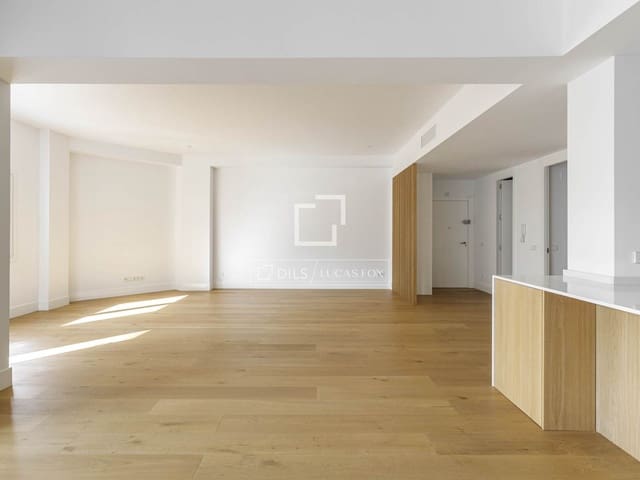 3 quarto Apartamento para arrendar em El Viso, Madrid cidade com garagem - 4 800 € (Ref: 9958261)