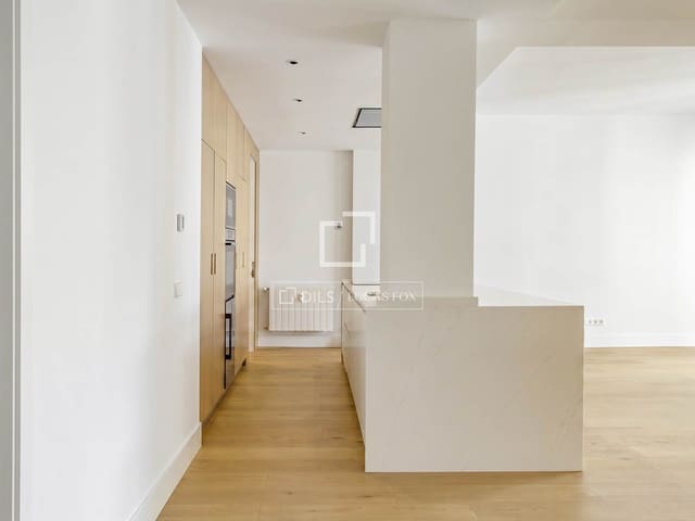 3 quarto Apartamento para arrendar em El Viso, Madrid cidade com garagem - 4 800 € (Ref: 9958261)