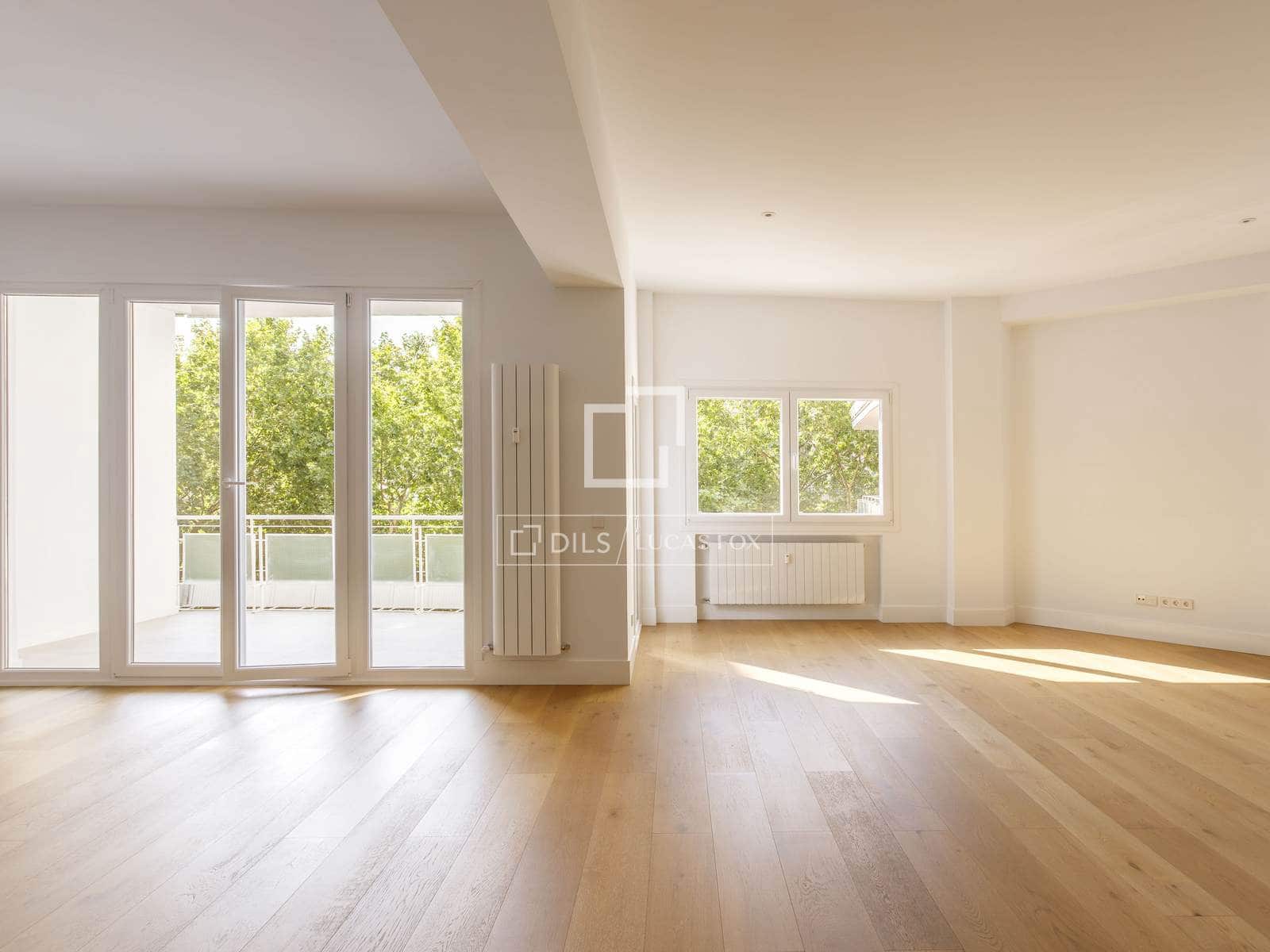 3 quarto Apartamento para arrendar em Madrid cidade com garagem - 4 800 € (Ref: 9958261)