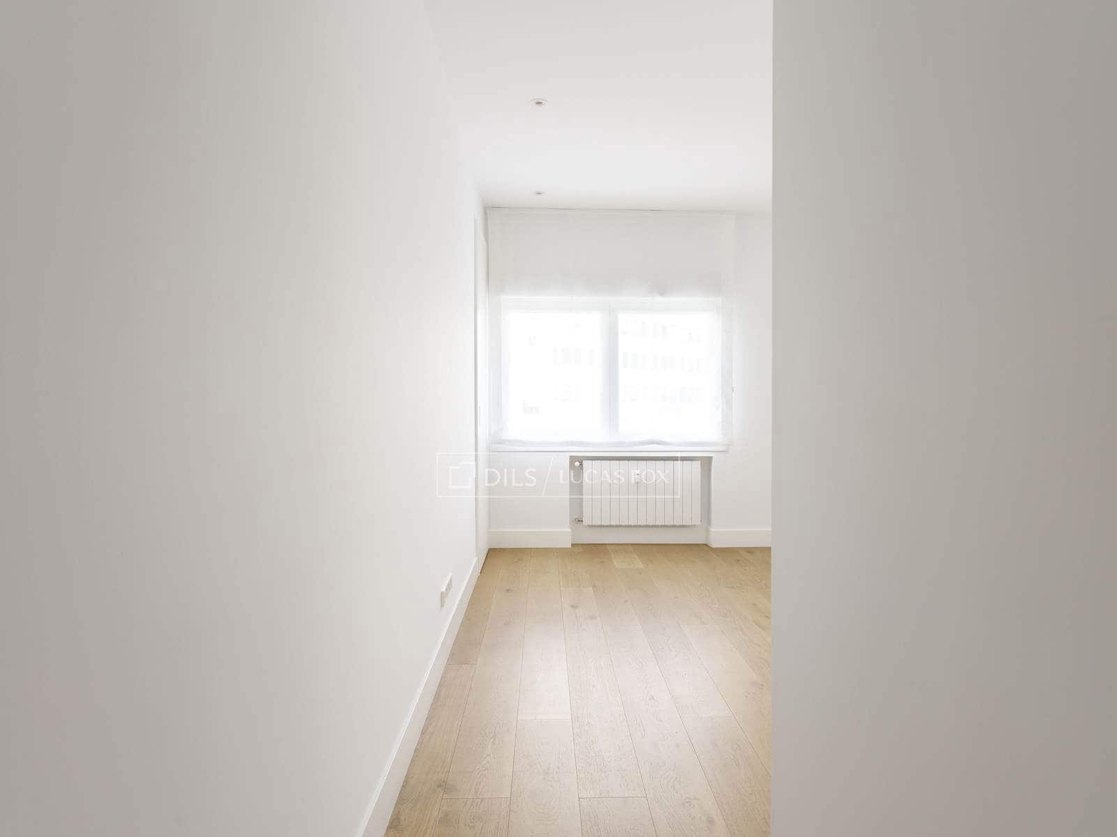 3 quarto Apartamento para arrendar em Madrid cidade com garagem - 4 800 € (Ref: 9958261)