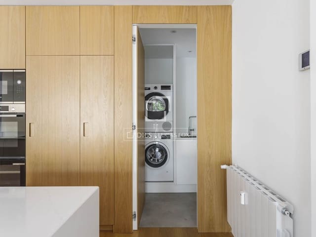 3 quarto Apartamento para arrendar em El Viso, Madrid cidade com garagem - 4 800 € (Ref: 9958261)