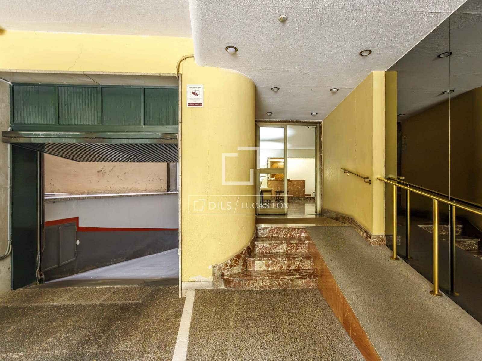 3 quarto Apartamento para arrendar em Madrid cidade com garagem - 4 800 € (Ref: 9958261)