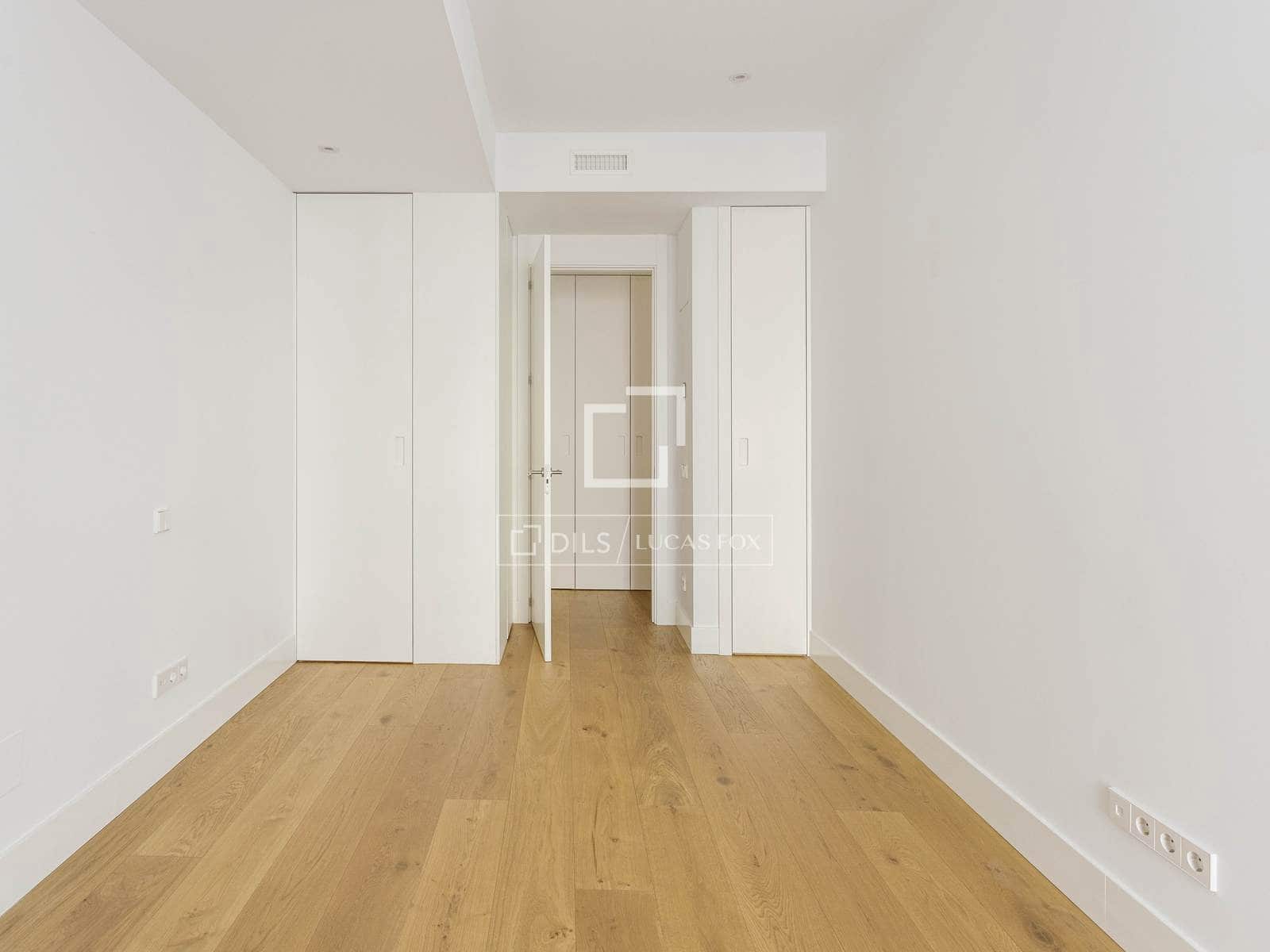 3 quarto Apartamento para arrendar em Madrid cidade com garagem - 4 800 € (Ref: 9958261)
