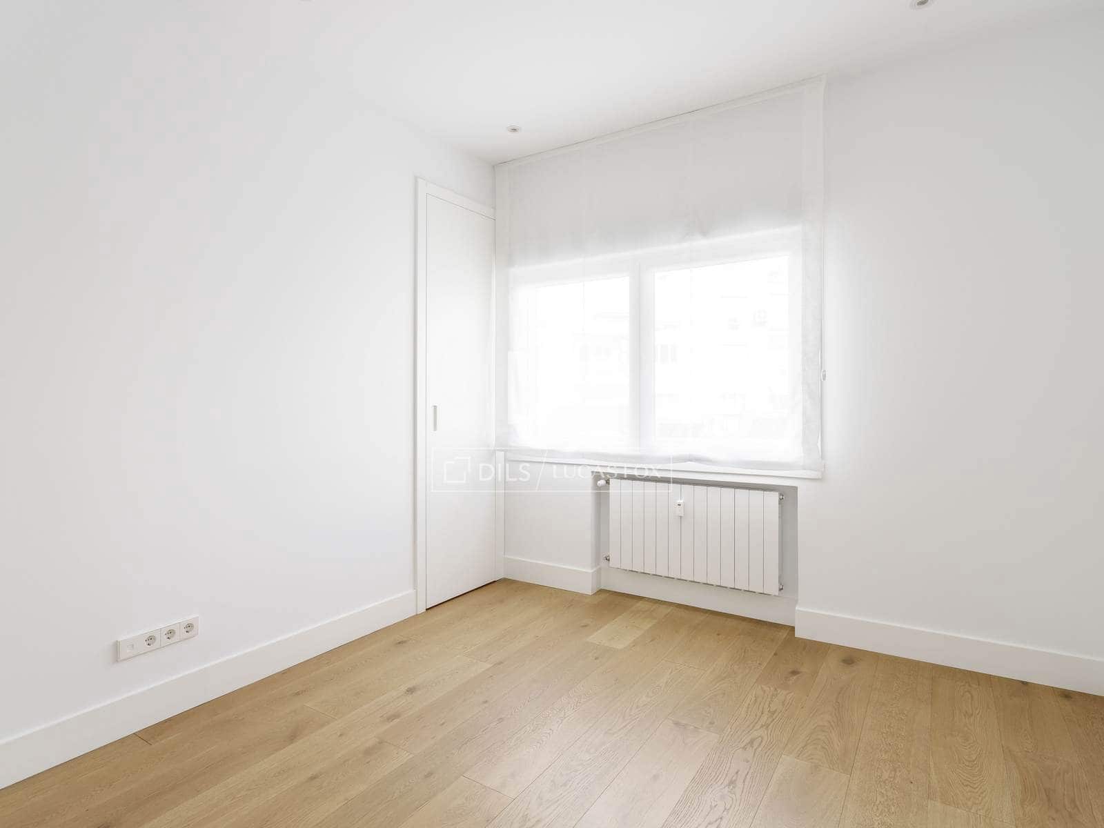 3 quarto Apartamento para arrendar em Madrid cidade com garagem - 4 800 € (Ref: 9958261)