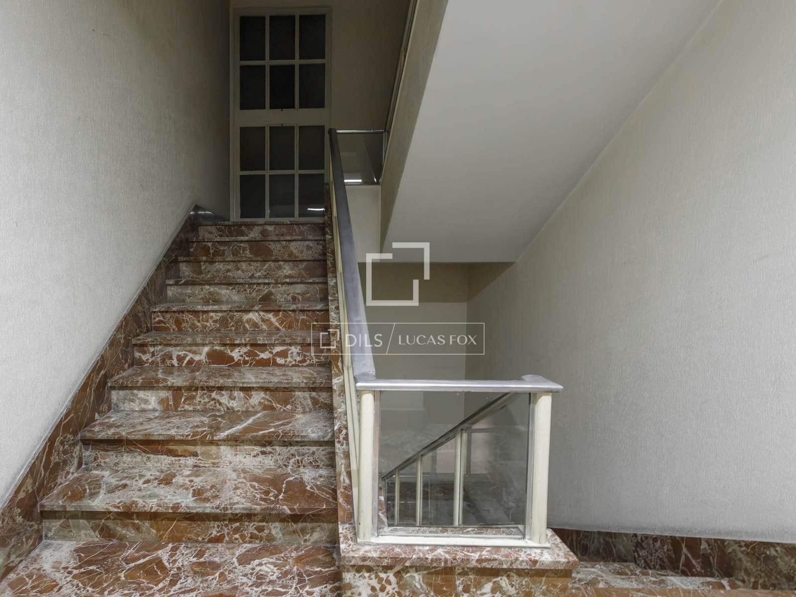 3 quarto Apartamento para arrendar em Madrid cidade com garagem - 4 800 € (Ref: 9958261)