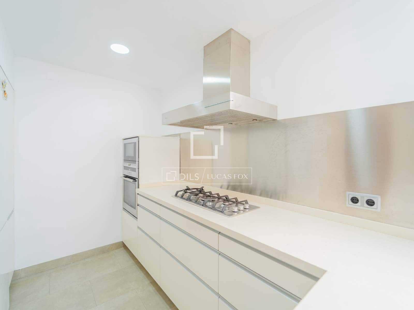 3 camera da letto Appartamento da affittare in Valencia citta con garage - 2.000 € (Rif: 9958711)