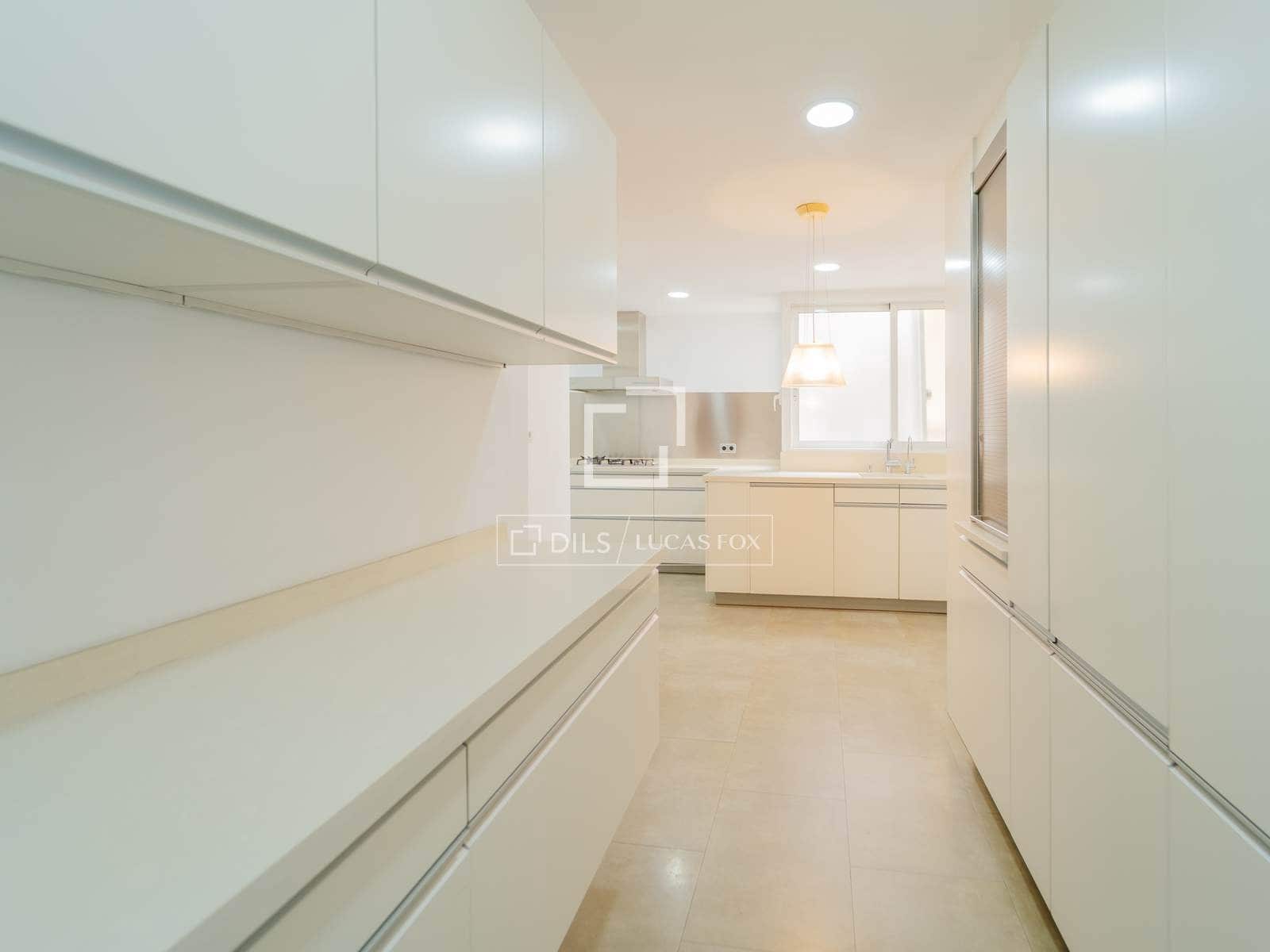 3 camera da letto Appartamento da affittare in Valencia citta con garage - 2.000 € (Rif: 9958711)