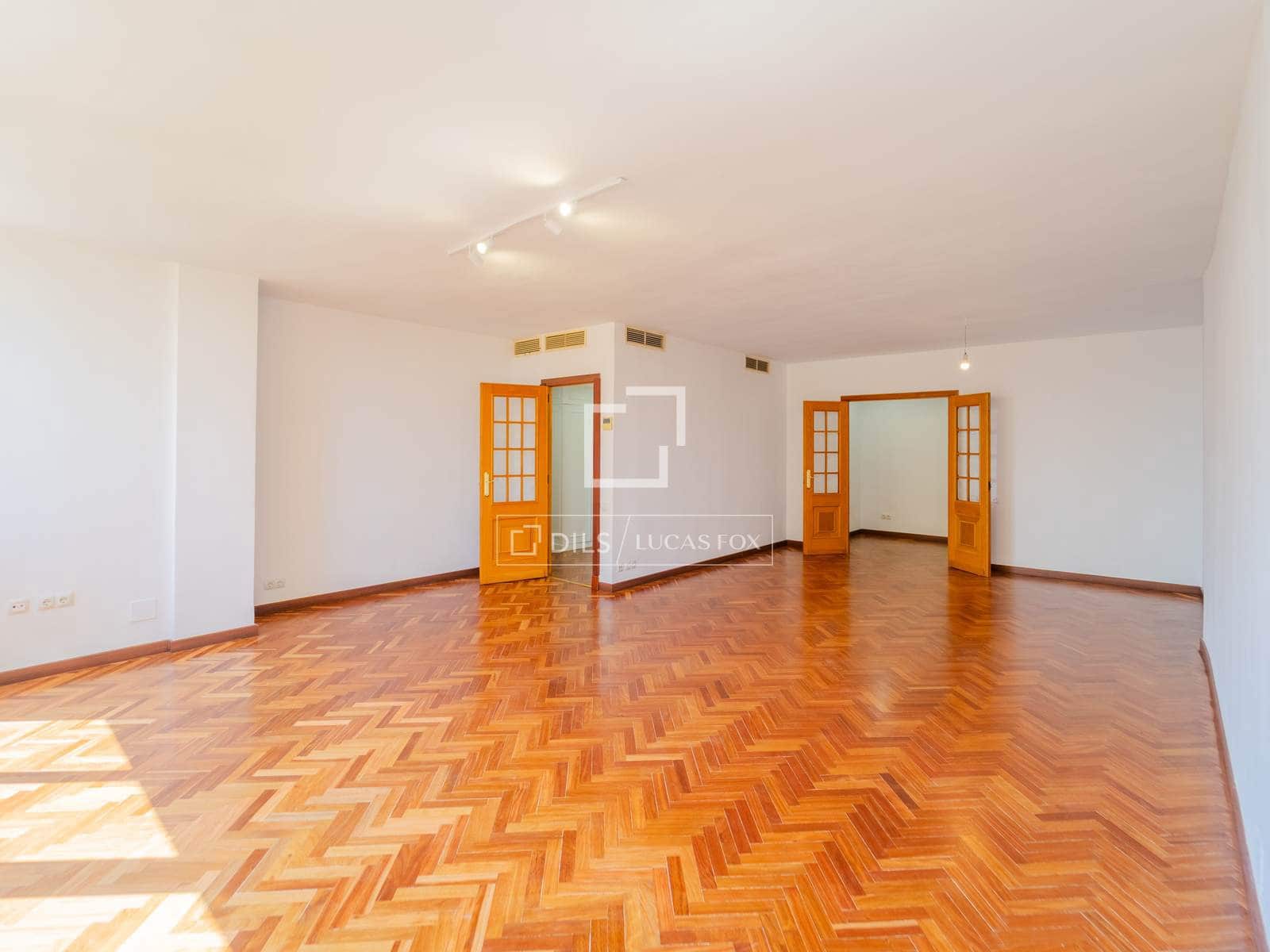 3 camera da letto Appartamento da affittare in Valencia citta con garage - 2.000 € (Rif: 9958711)