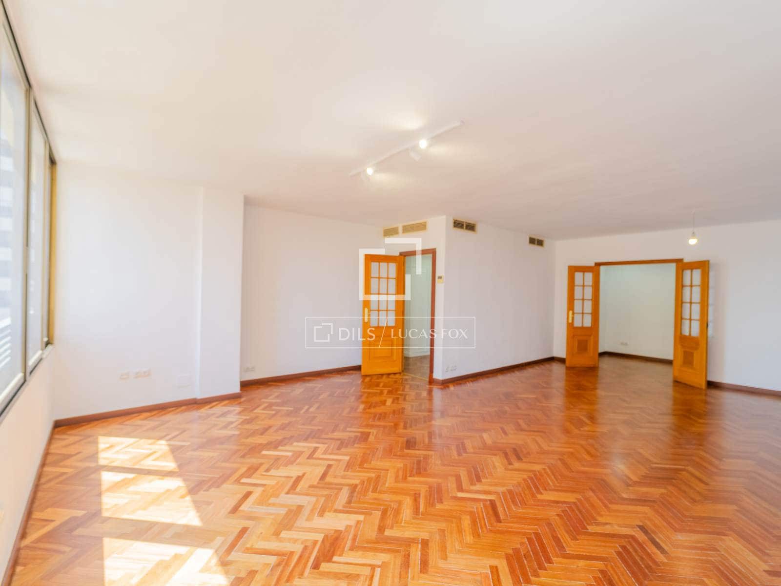 3 camera da letto Appartamento da affittare in Valencia citta con garage - 2.000 € (Rif: 9958711)