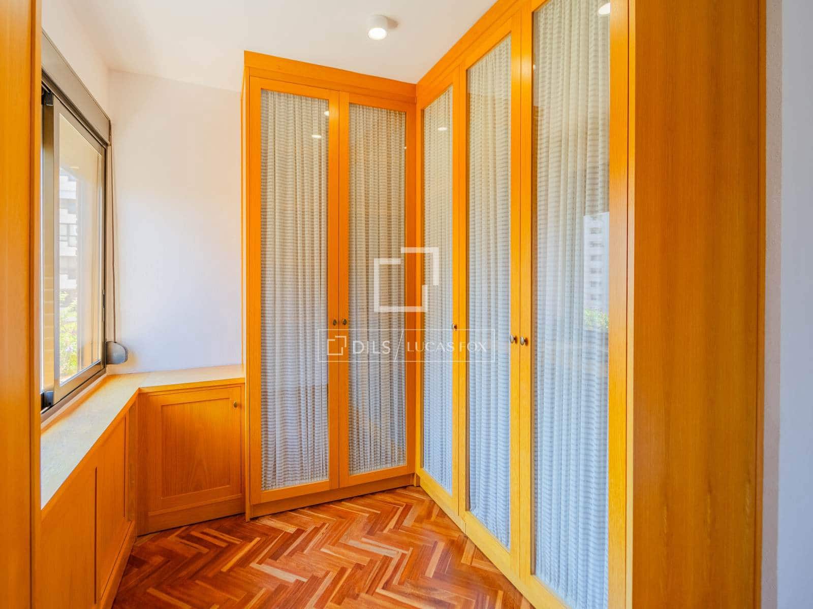 3 camera da letto Appartamento da affittare in Valencia citta con garage - 2.000 € (Rif: 9958711)