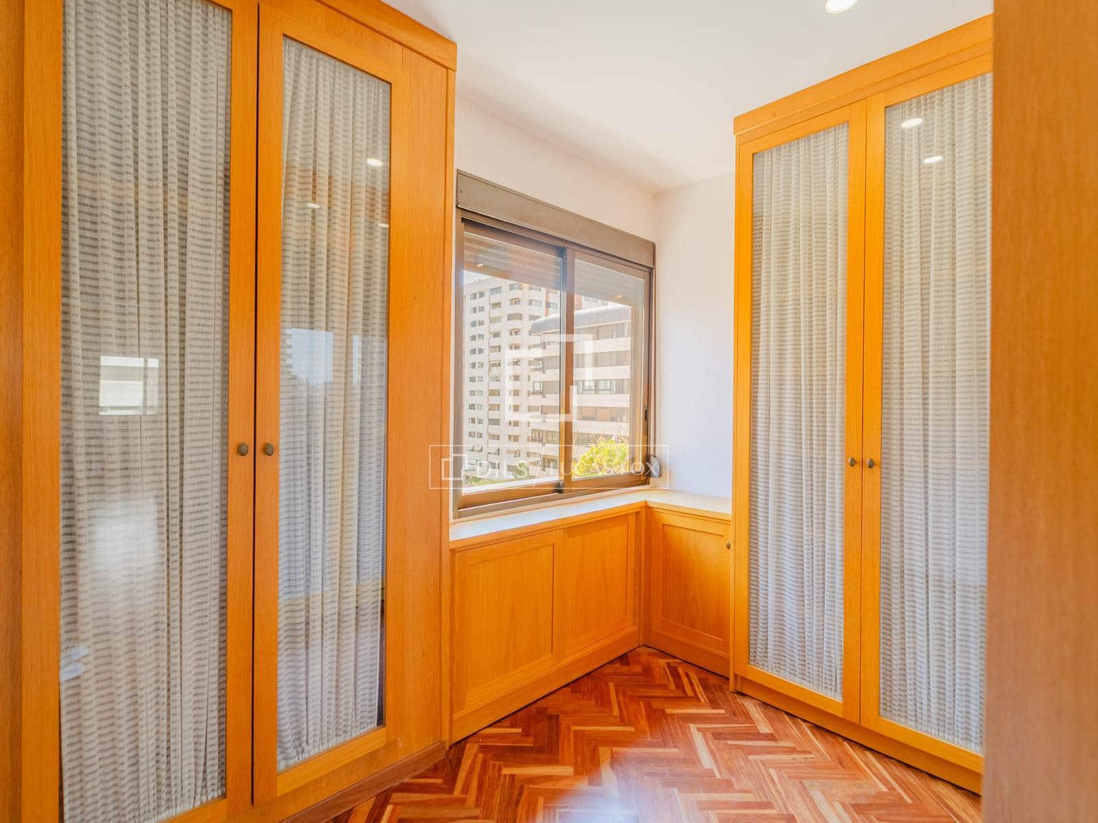 3 camera da letto Appartamento da affittare in Valencia citta con garage - 2.000 € (Rif: 9958711)