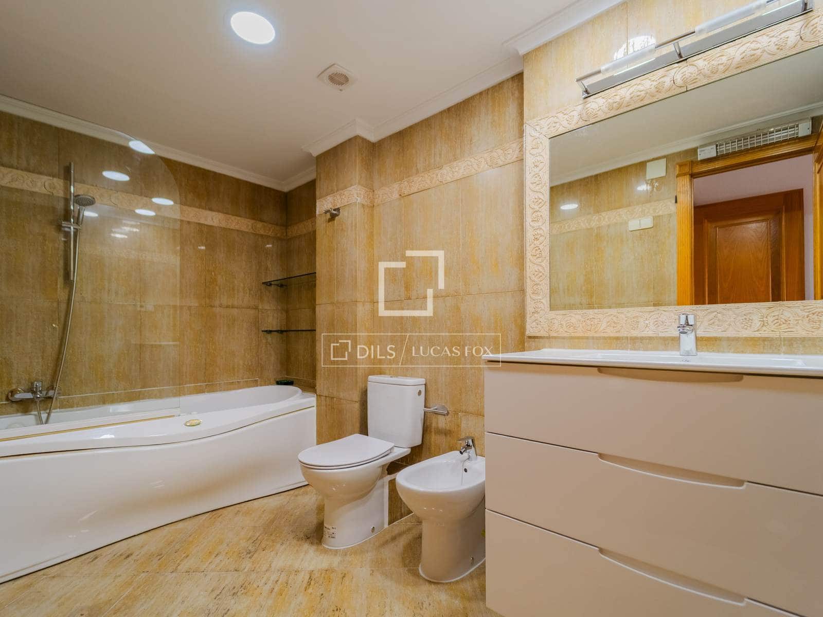 3 camera da letto Appartamento da affittare in Valencia citta con garage - 2.000 € (Rif: 9958711)
