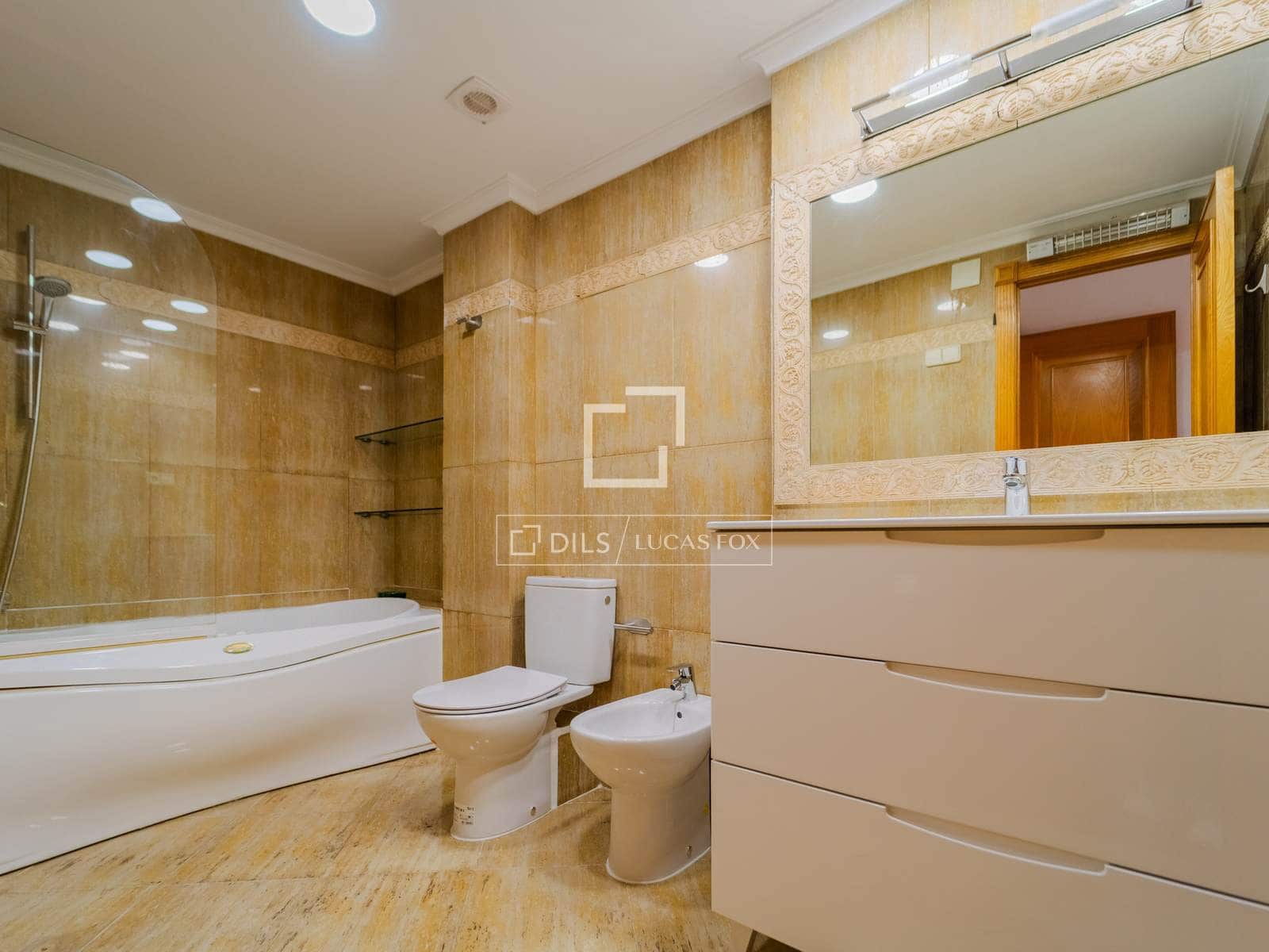 3 camera da letto Appartamento da affittare in Valencia citta con garage - 2.000 € (Rif: 9958711)
