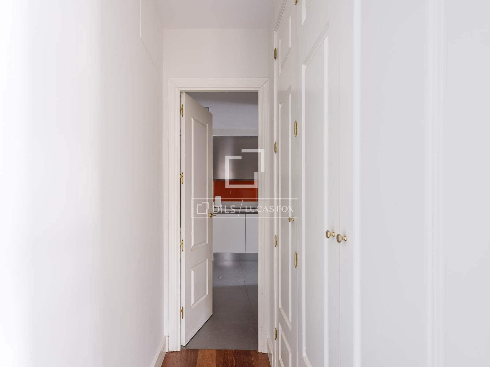 4 bedroom Penthouse for rent in Madrid city with garage - € 7,000 (Ref: 9958718)