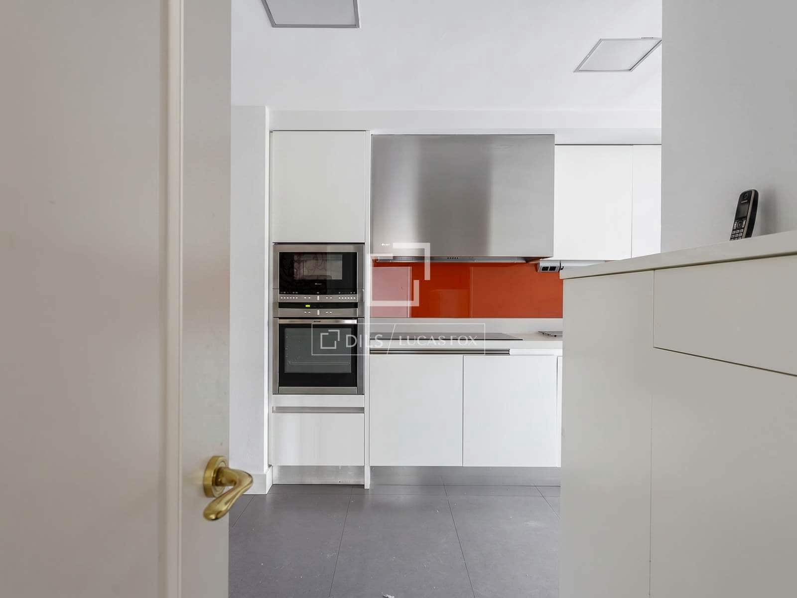 4 bedroom Penthouse for rent in Madrid city with garage - € 7,000 (Ref: 9958718)