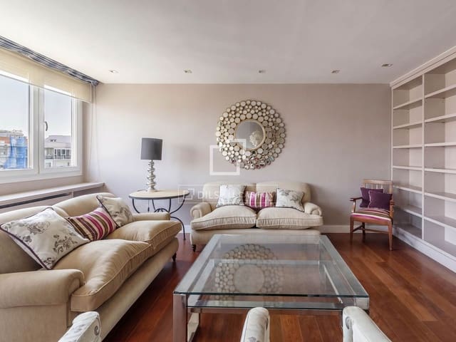 4 quarto Penthouse para arrendar em Cuatro Caminos, Madrid cidade com garagem - 7 000 € (Ref: 9958718)