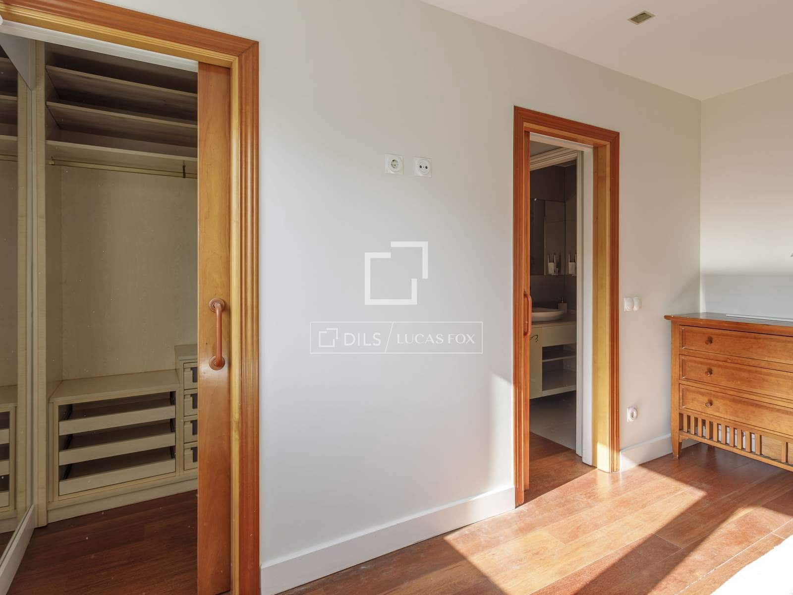 4 bedroom Penthouse for rent in Madrid city with garage - € 7,000 (Ref: 9958718)