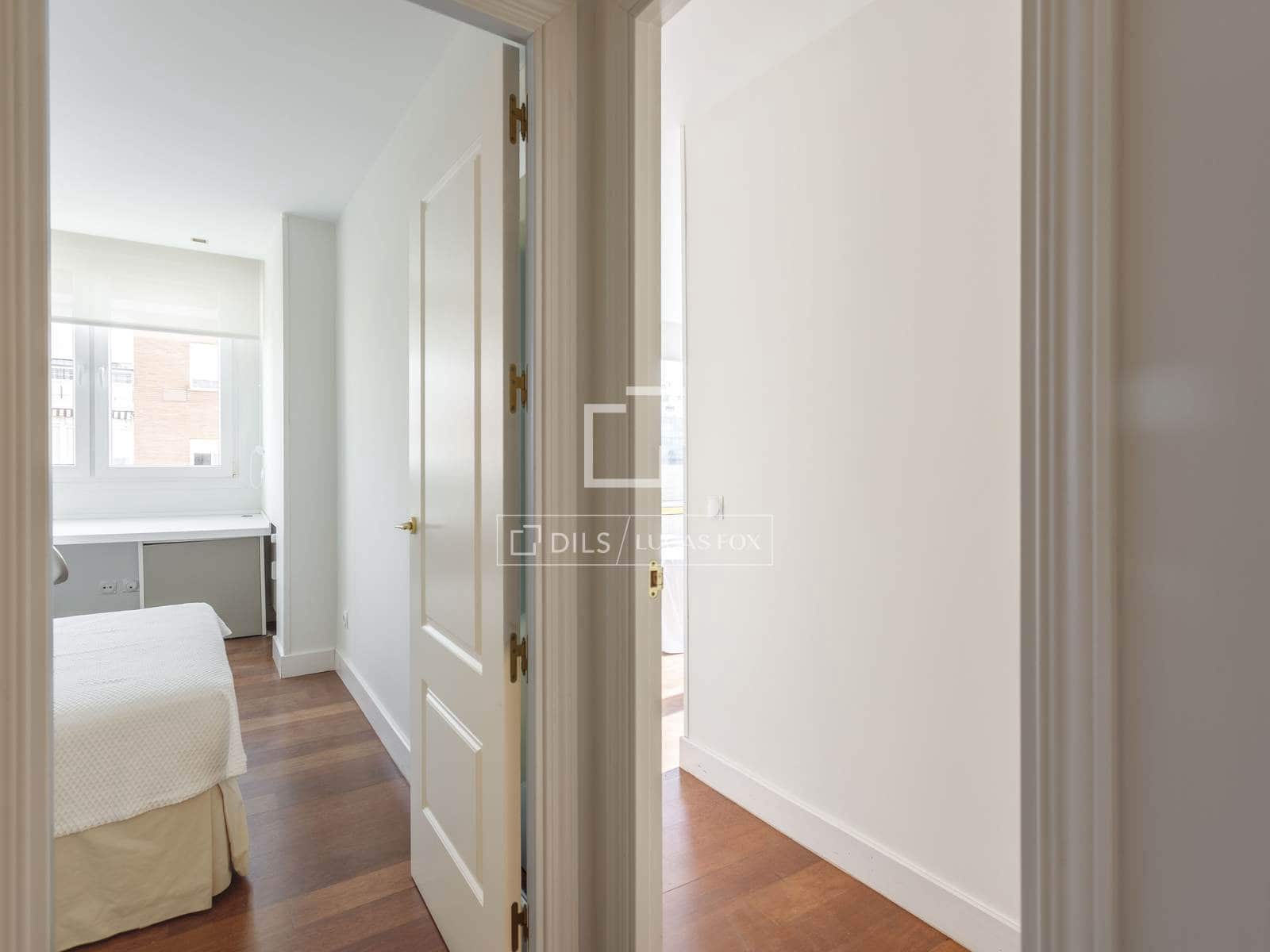 4 bedroom Penthouse for rent in Madrid city with garage - € 7,000 (Ref: 9958718)