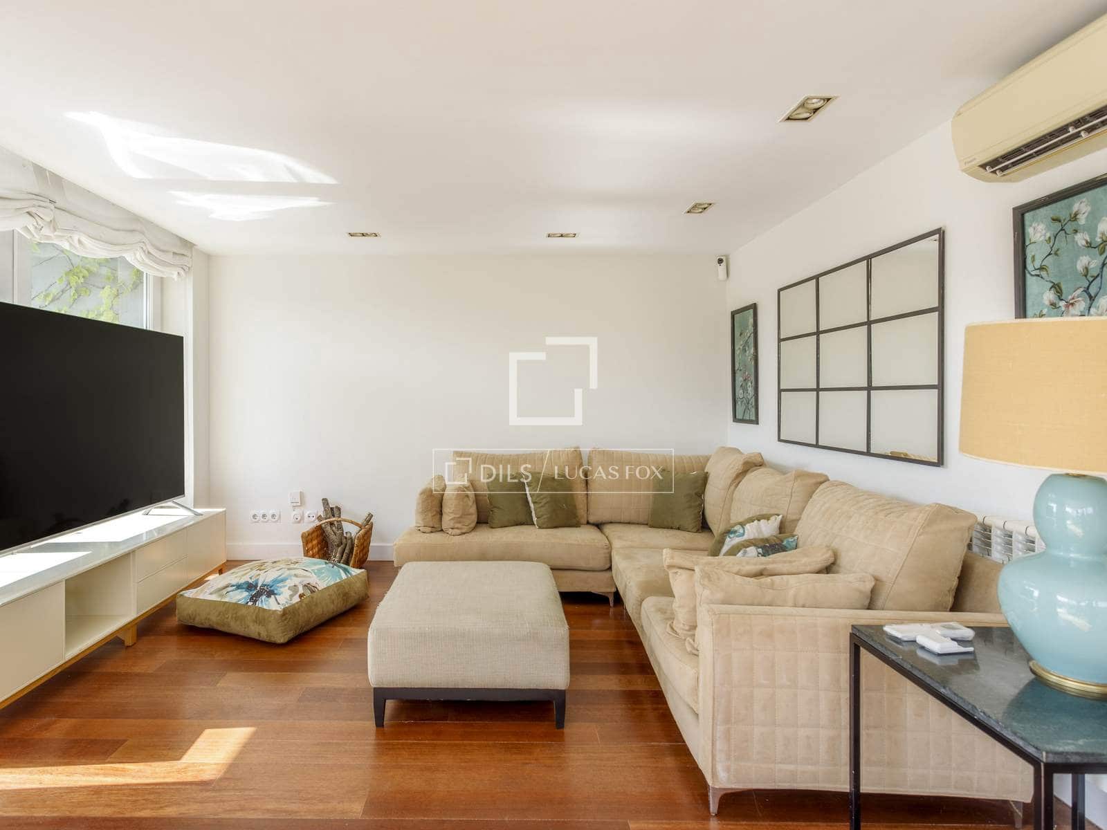 4 bedroom Penthouse for rent in Madrid city with garage - € 7,000 (Ref: 9958718)