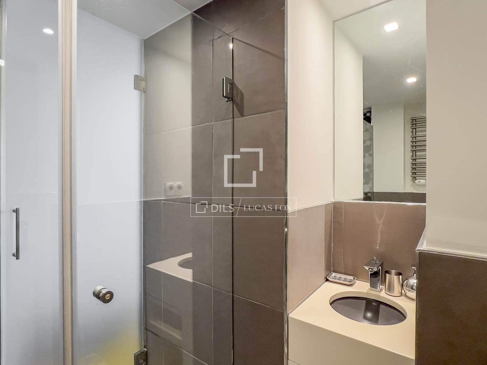 4 bedroom Penthouse for rent in Madrid city with garage - € 7,000 (Ref: 9958718)