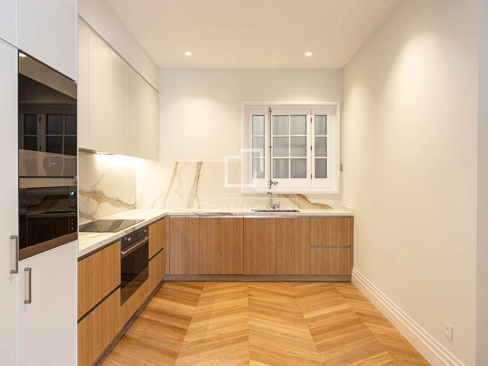 3 soverom Penthouse til salgs i Barcelona by - € 2 750 000 (Ref: 9958719)