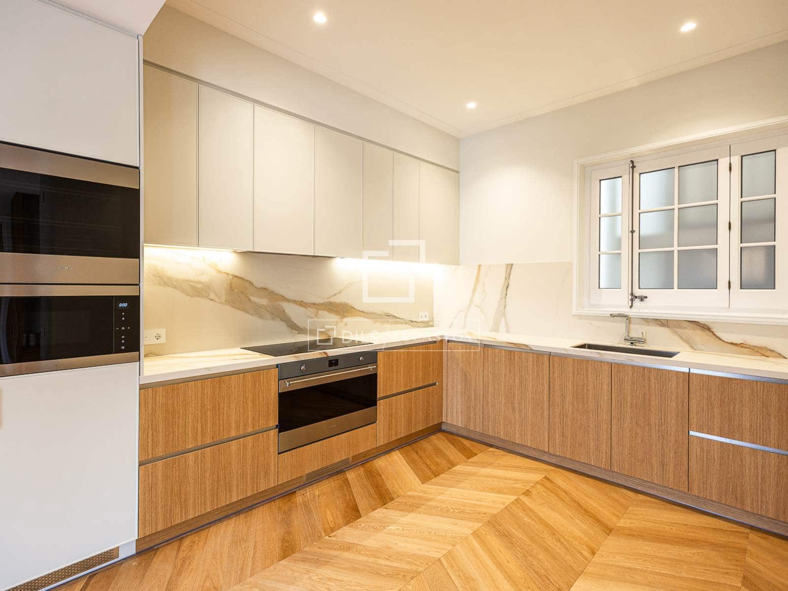 3 soverom Penthouse til salgs i Barcelona by - € 2 750 000 (Ref: 9958719)