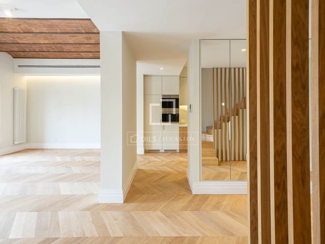 3 soverom Penthouse til salgs i Barcelona by - € 2 750 000 (Ref: 9958719)