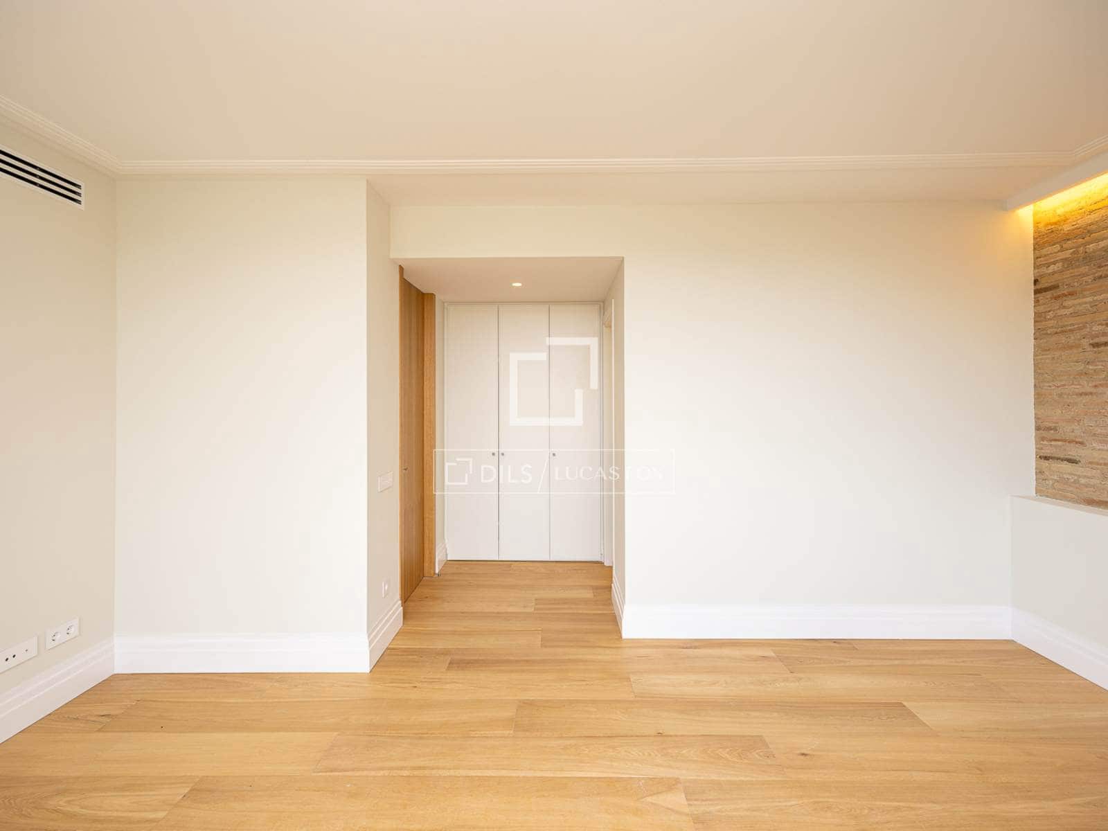 3 soverom Penthouse til salgs i Barcelona by - € 2 750 000 (Ref: 9958719)