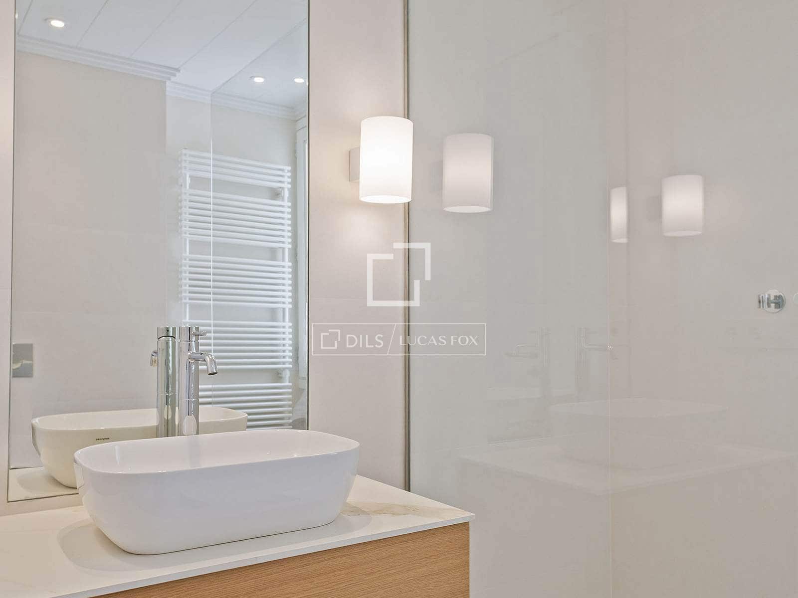 3 soverom Penthouse til salgs i Barcelona by - € 2 700 000 (Ref: 9958720)