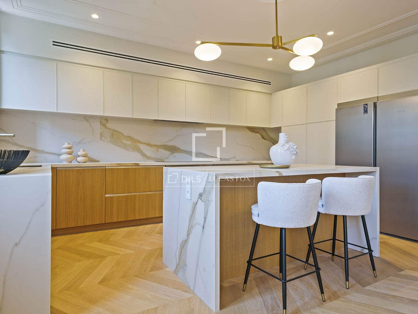 3 soverom Penthouse til salgs i Barcelona by - € 2 700 000 (Ref: 9958720)