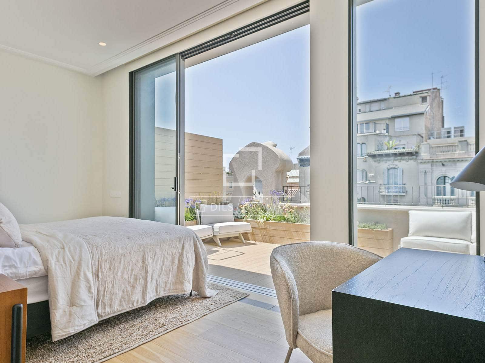 3 soverom Penthouse til salgs i Barcelona by - € 2 700 000 (Ref: 9958720)