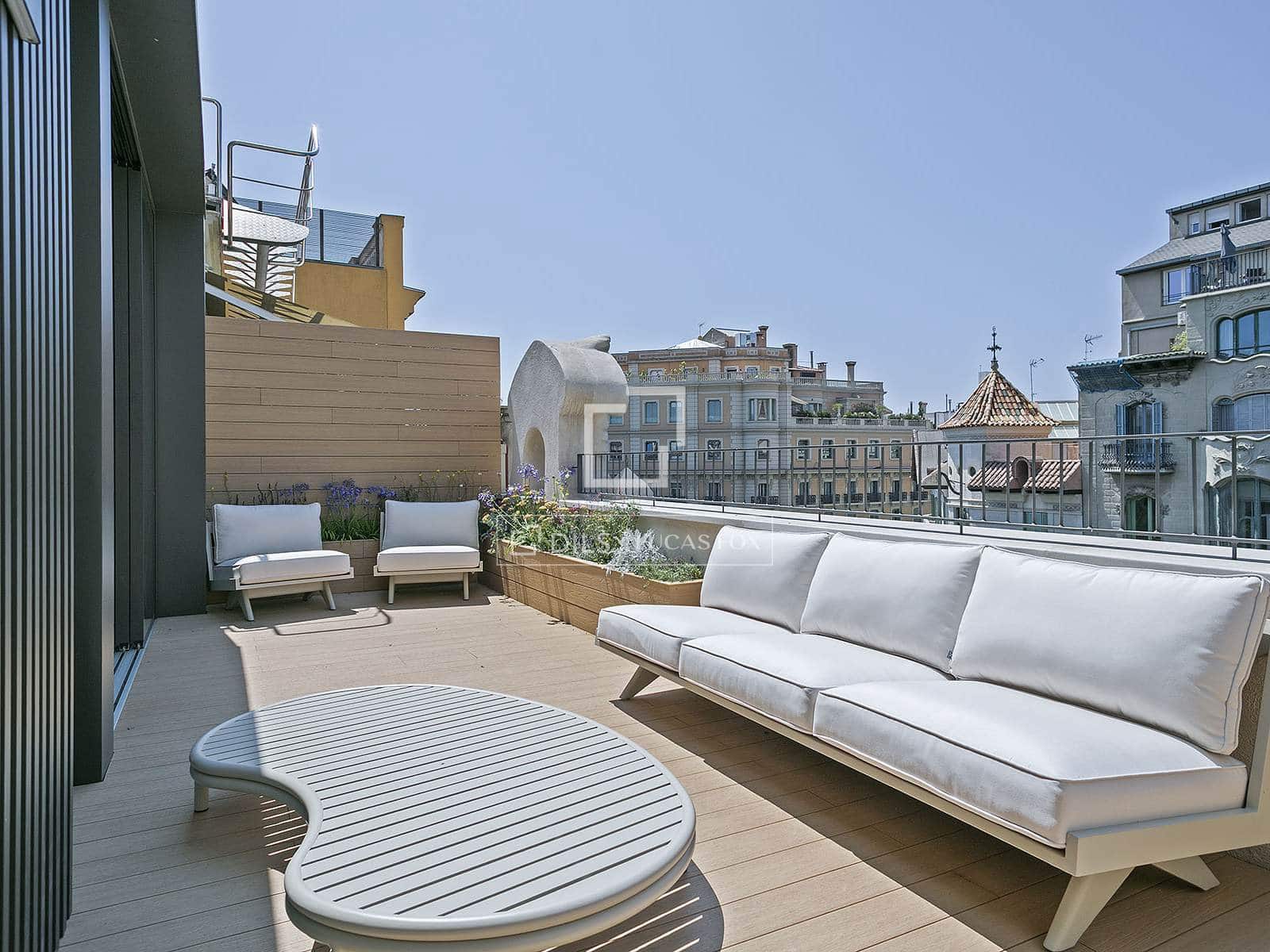 3 soverom Penthouse til salgs i Barcelona by - € 2 700 000 (Ref: 9958720)