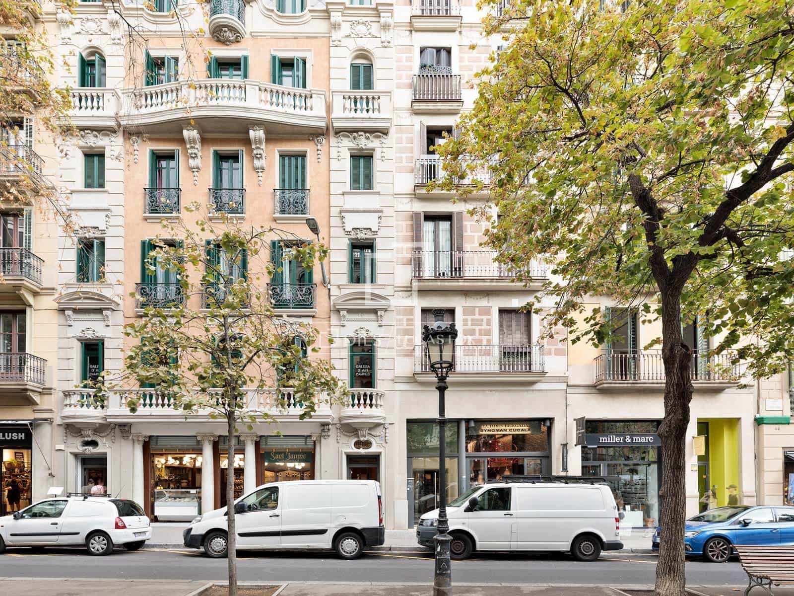 3 soverom Penthouse til salgs i Barcelona by - € 2 700 000 (Ref: 9958720)