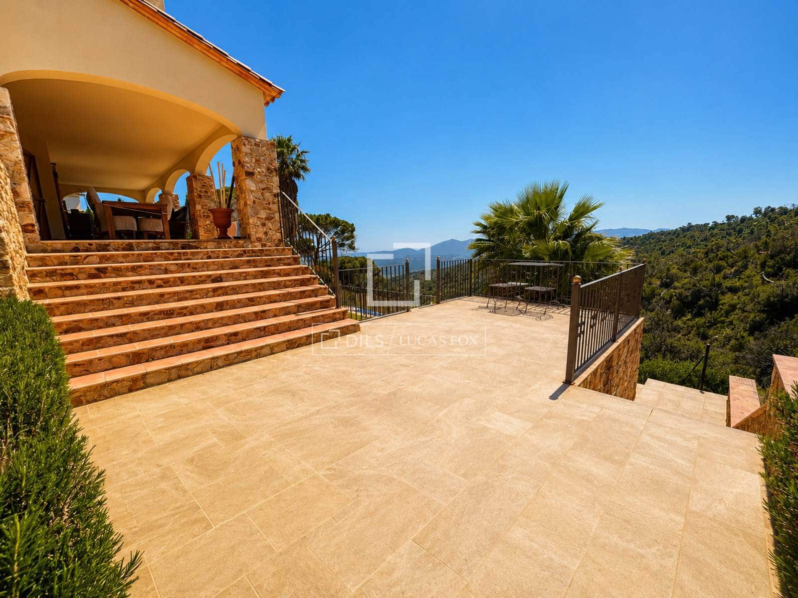 4 bedroom Villa for sale in Platja d'Aro with pool garage - € 995,000 (Ref: 9958816)