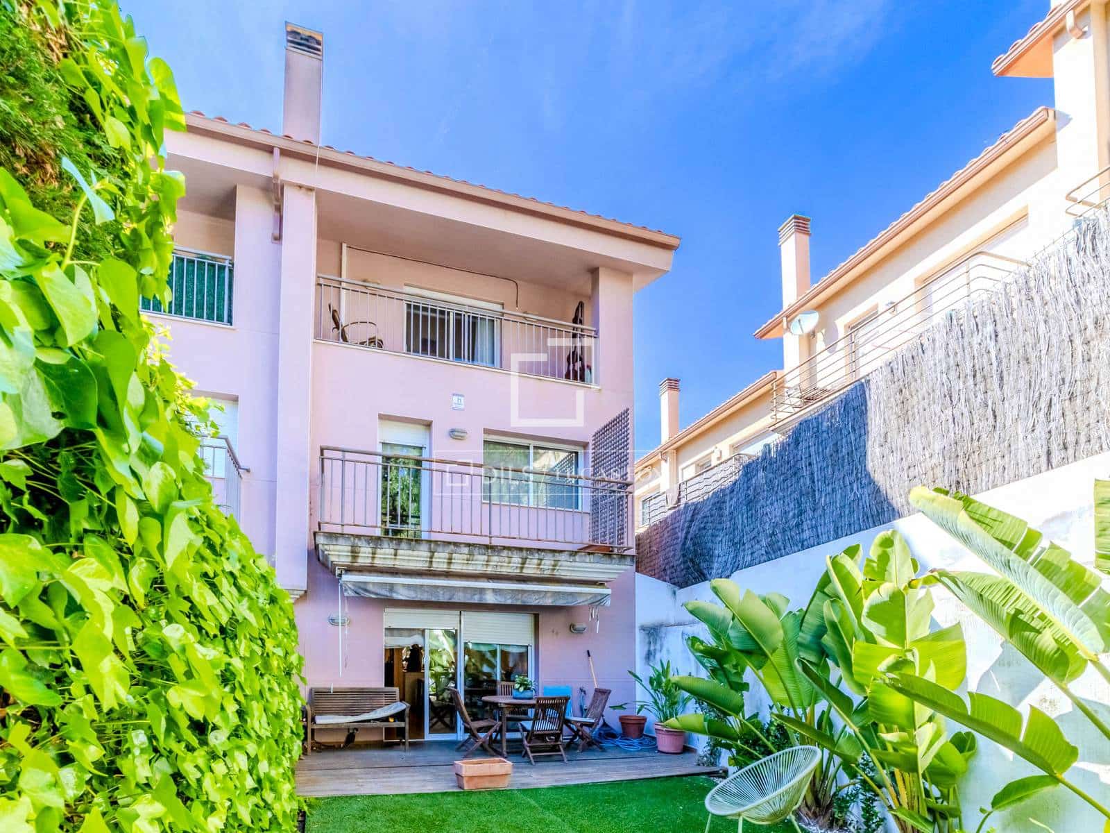 5 sovrum Villa till salu i Sitges med pool garage - 680 000 € (Ref: 9958817)