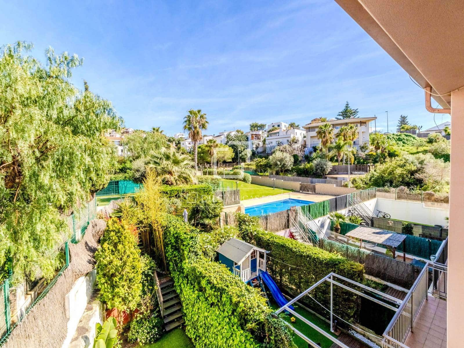 5 sovrum Villa till salu i Sitges med pool garage - 680 000 € (Ref: 9958817)