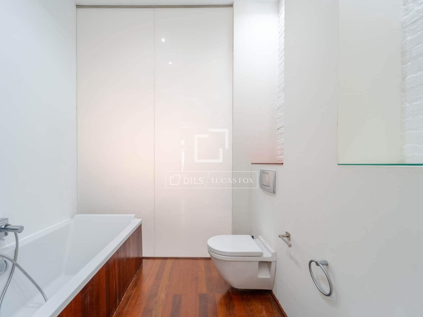 Appartement de 2 chambres à louer à Valence ville - 2 100 € (Ref: 9958876)