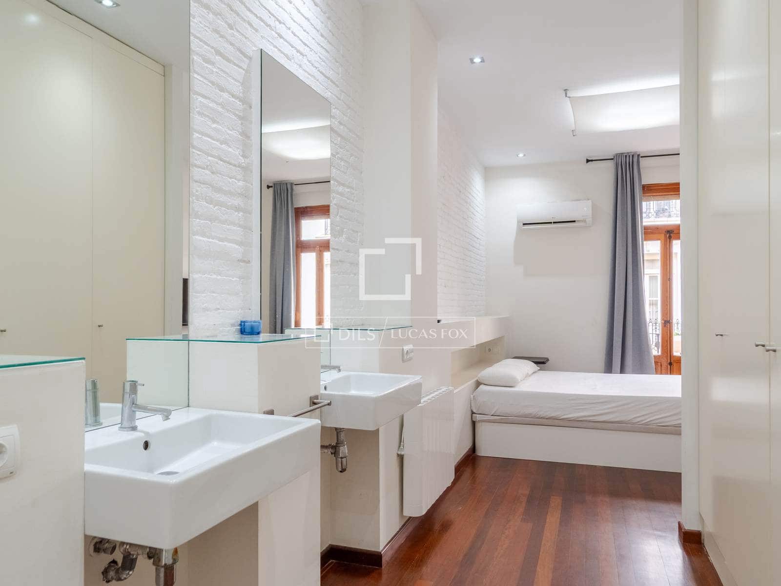 Appartement de 2 chambres à louer à Valence ville - 2 100 € (Ref: 9958876)