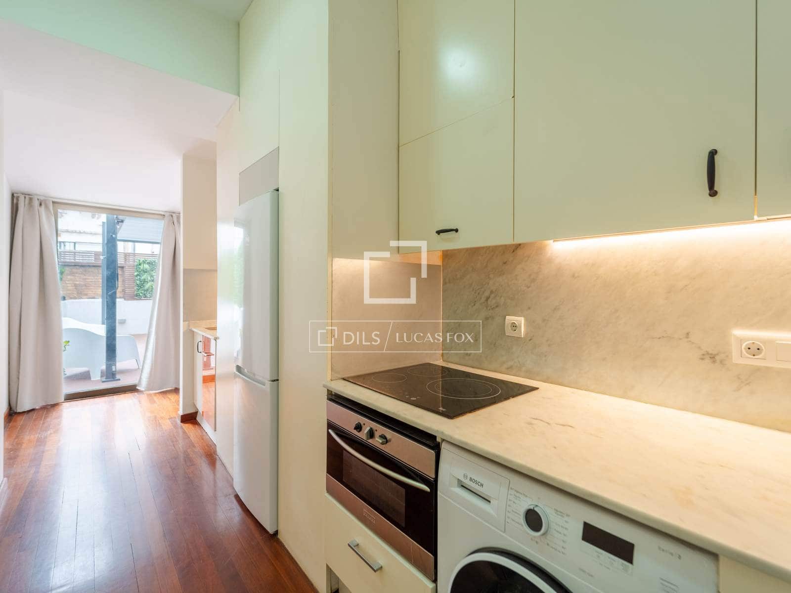 Appartement de 2 chambres à louer à Valence ville - 2 100 € (Ref: 9958876)