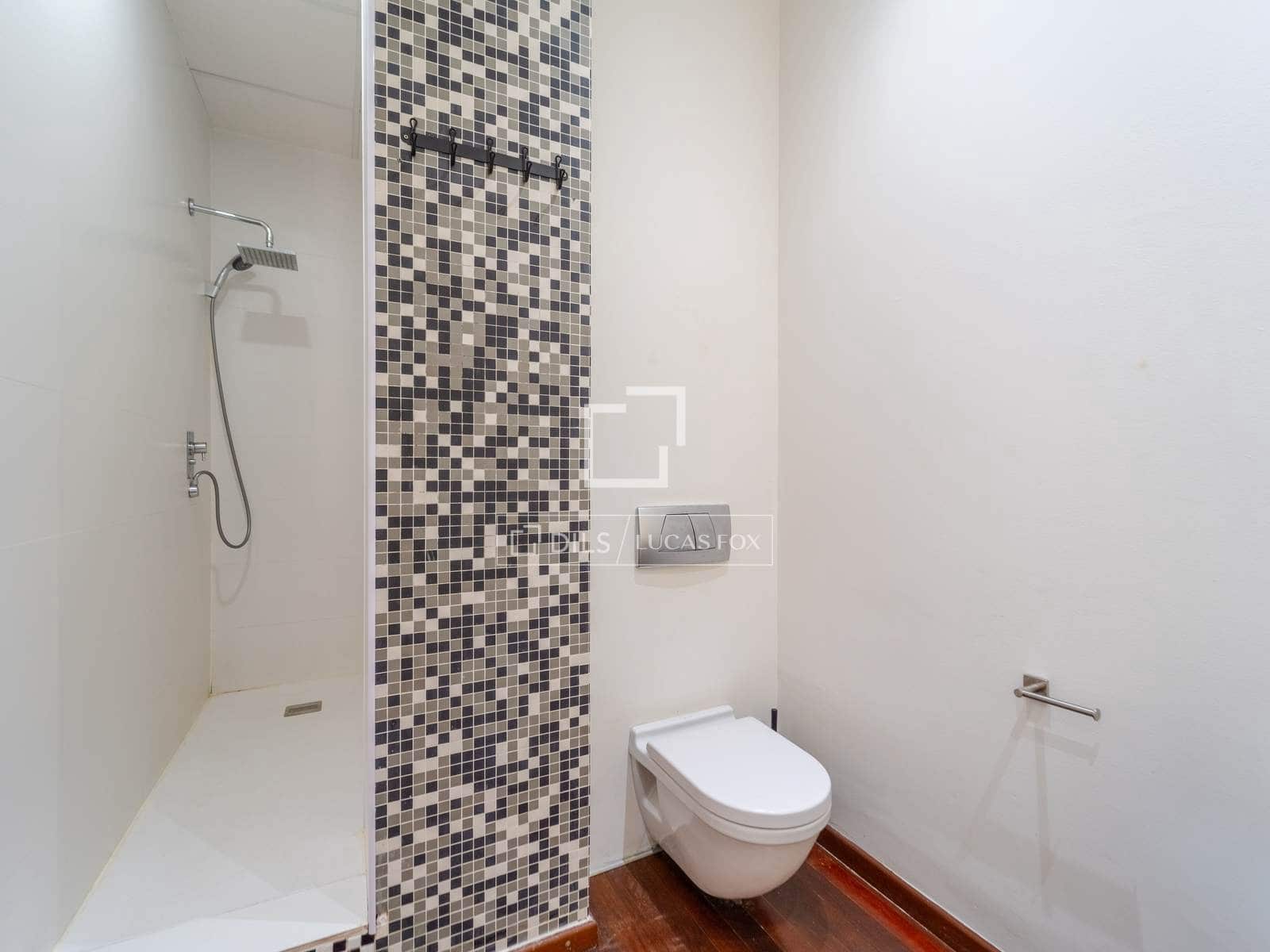 Appartement de 2 chambres à louer à Valence ville - 2 100 € (Ref: 9958876)