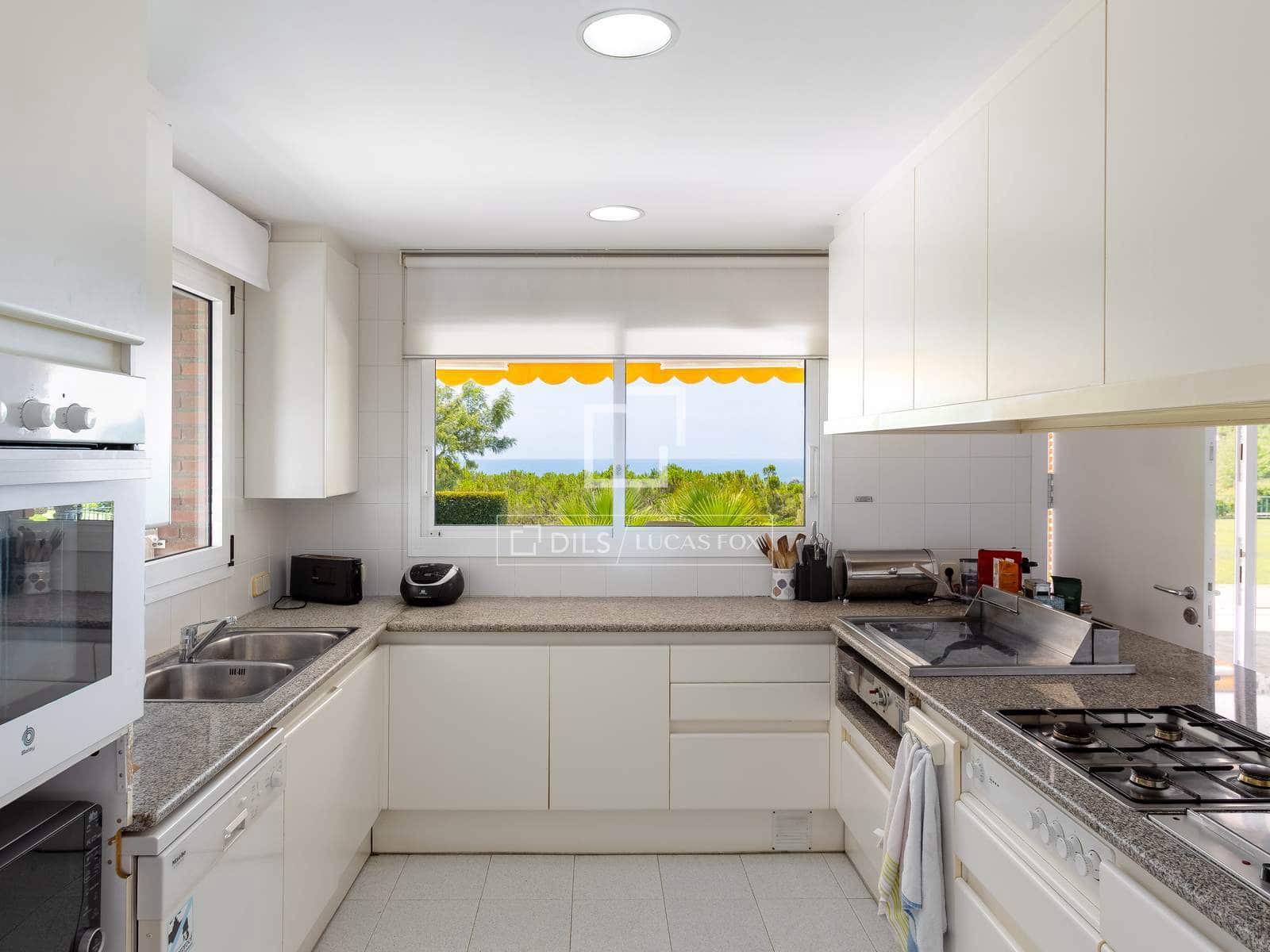 7 soverom Villa til salgs i Sant Vicenc de Montalt med svømmebasseng garasje - € 2 500 000 (Ref: 9961165)